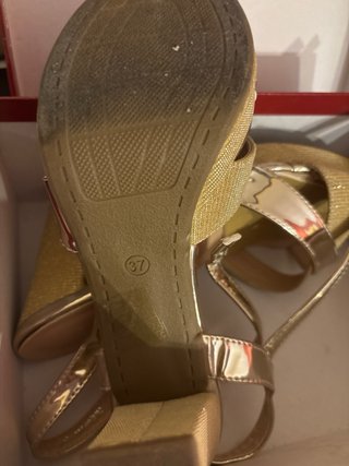 Sandali GOGO SHOES oro