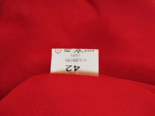 Falda Mara floral roja y blanca nueva