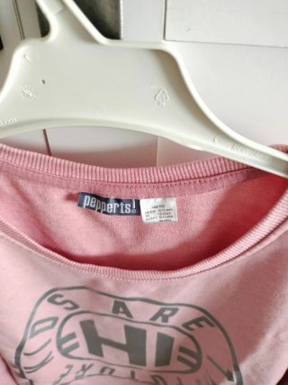 2 Sudaderas de niña  1 H&M rosa 10-12 años