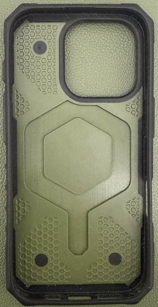 2 Fundas UAG Pathfinder iPhone 16 Pro negro+verde