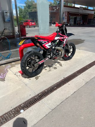 Rieju MRT