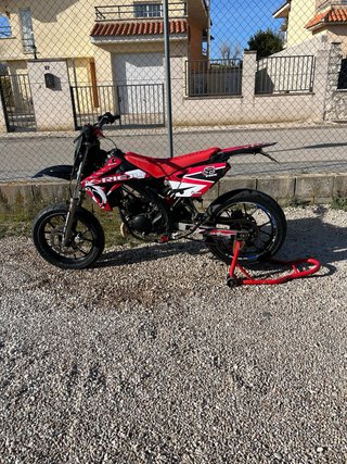 Rieju MRT