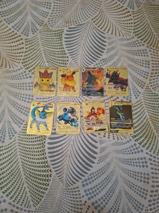 8 Cartas Pokémon Metálicas.