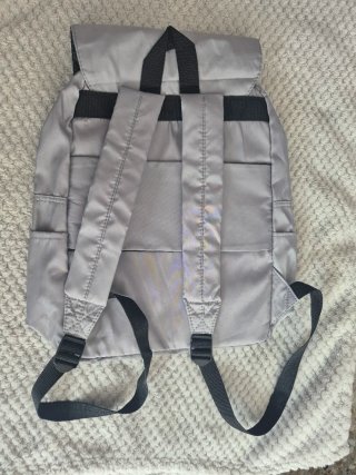 Mochila gris