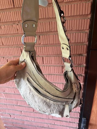 Bolso Guess Beige y Plateado