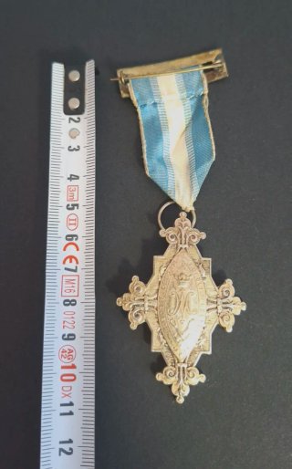 Medalla honorífica religiosa
