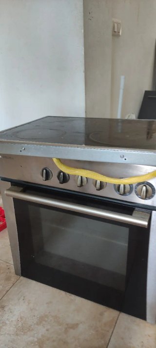 Vitrocerámica y horno ,funciona