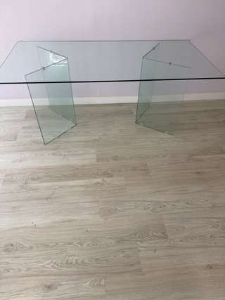 Mesa de cristal templado