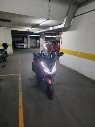 Honda Forza 125 - Maxi Scooter