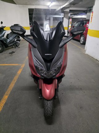 Honda Forza 125 - Maxi Scooter