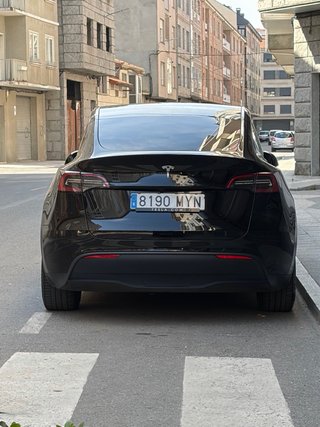 Tesla Model Y 2025 Gran Autonomia