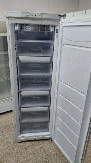 Congelador Indesit 7 cajones