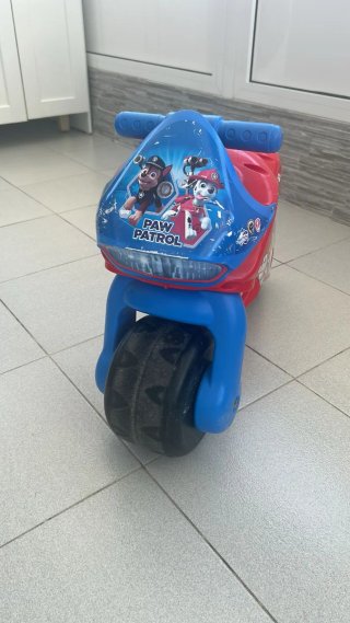 Moto correpasillos Patrulla Canina