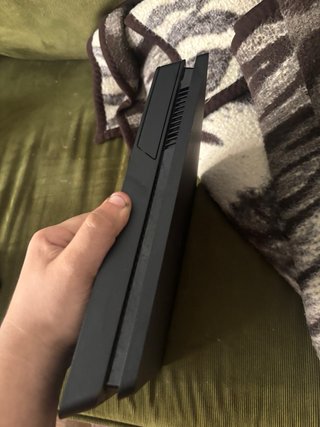 PS4 slim negra