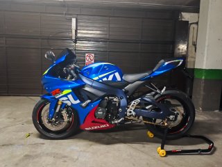 Suzuki GSX-R 750 2013 | 33.000 km | Impecable