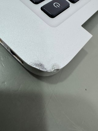 MacBook Air A1466 EMC 2925 solo piezas.