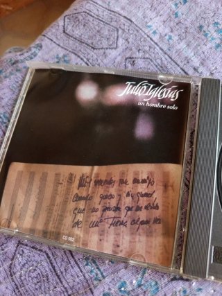 Julio Iglesias CD Un hombre solo