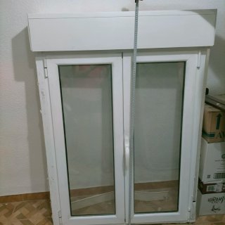 Ventana blanca doble cristal. Buen estado