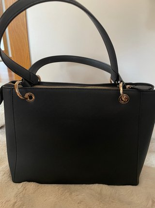 Bolso Guess Negro Hombro