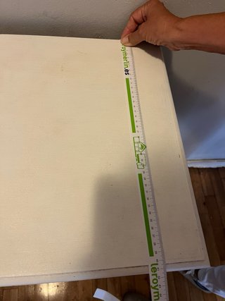 Cómoda de madera blanca