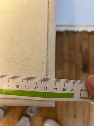 Cómoda de madera blanca