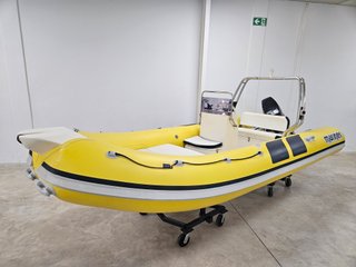 Barco semirrígido Mariner 480 CVR