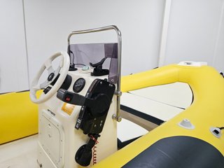 Barco semirrígido Mariner 480 CVR
