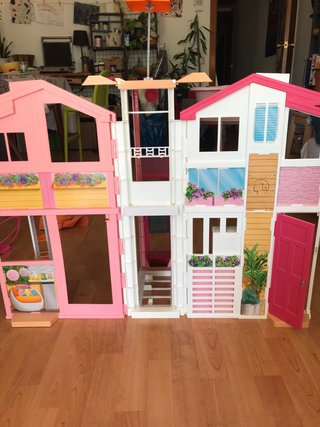 Casa Barbie con ascensor
