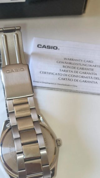 Reloj Casio MTP Cuarzo Amarillo/Naranja