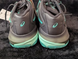 ASICS Bambas Negras y Turquesa