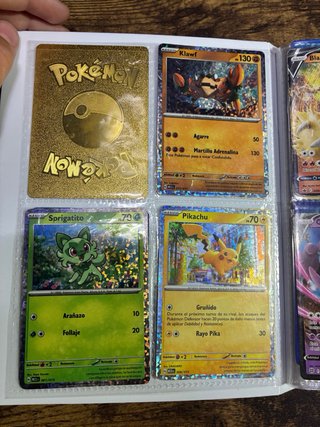 Cartas Pokémon (las doradas no son de metal)