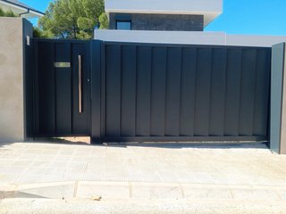 Puertas exteriores modernas