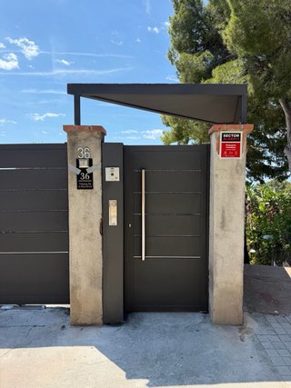 Puertas exteriores modernas