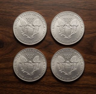 4 Monedas de Plata de 1 oz