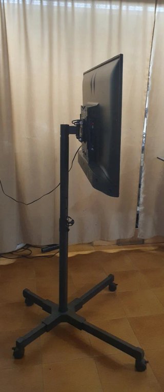 TV LED 40" con soporte para TV o monitor