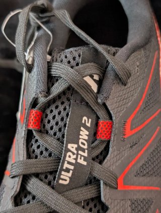Zapatillas Salomon Negras y Rojas