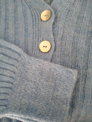 Chaqueta punto MNG azul Talla M.