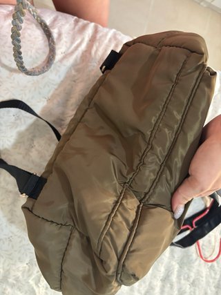 Mochila Primark verde militar y negra