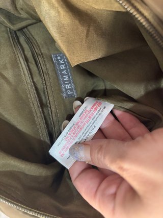 Mochila Primark verde militar y negra