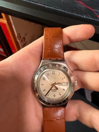 Swatch Irony Vintage con cinturino in pelle marrone