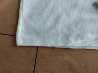 Jersey blanco de cuello alto