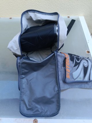 Mochila Skate Gris y Negra