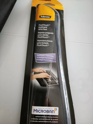 Bolsa portátil y reposamuñecas Plush Touch