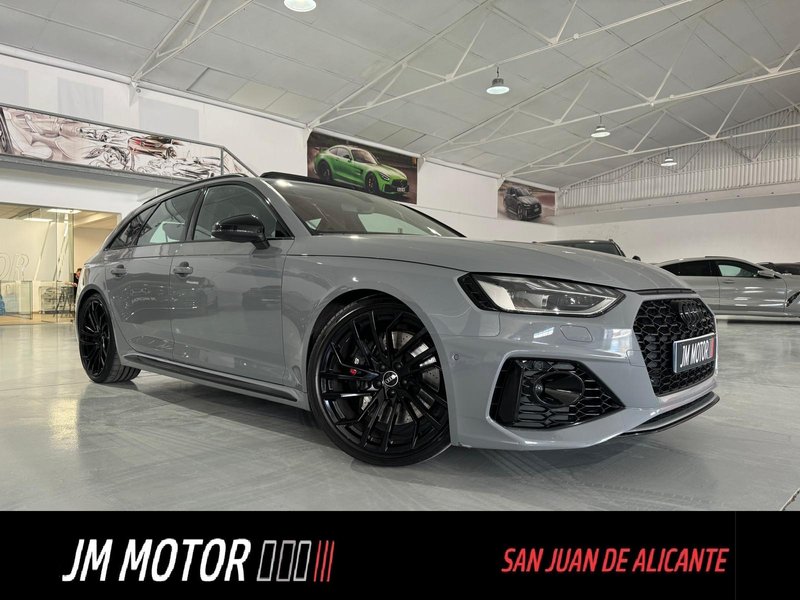 Audi RS4 Avant 2021 - foto 1