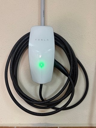 INSTALACION DE CARGADOR ELECTRICO