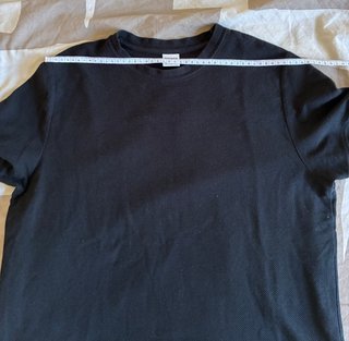 Conjunto Bershka Negro Camiseta y Pantalón Corto
