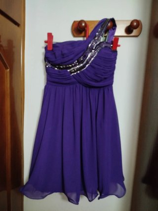 Vestido de fiesta morado