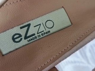 Zapatos de piel auténtica de tacón Ezzio mujer
