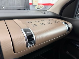 CITROËN C4 CACTUS 1.6 e-HDi SHINE 92CV ETG6 - 2015