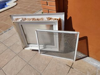 Ventana aluminio practicable y abatible